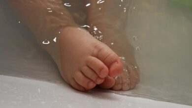 Photo of Как купать новорожденного: 5 важных правил